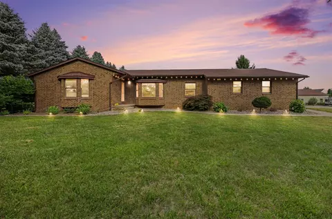 7373 Dell, Saline, MI 48176