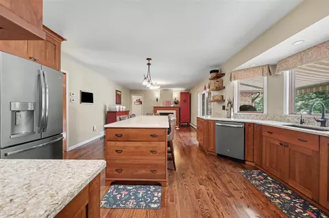 Kitchen - 7373 Dell, Saline, MI 48176 photo 4 of 5