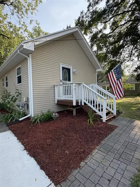 401 W Miller, Lansing, MI 48911