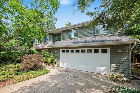 4872 Oakway, Grand Rapids, MI 49525