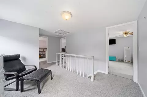 Entry Way - 1058 Orchard, Adrian, MI 49221 photo 3 of 4