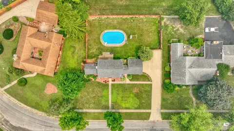 View/Area - 1058 Orchard, Adrian, MI 49221 photo 4 of 10