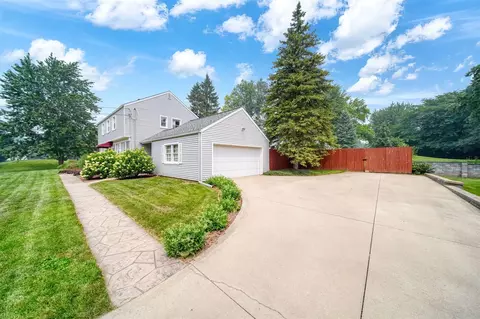 Exterior - 1058 Orchard, Adrian, MI 49221 photo 5 of 15