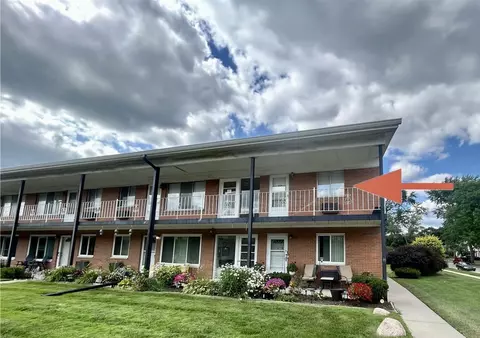2215 Clawson, Royal Oak, MI 48073