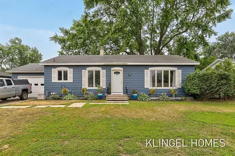 1144 Oakes, Grand Haven, MI 49417