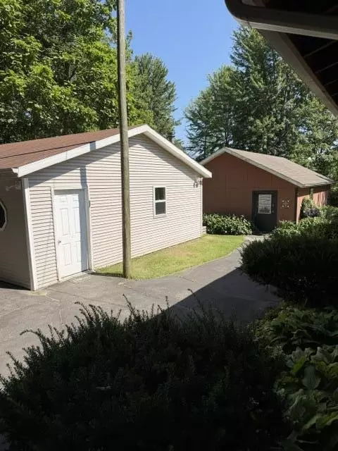 Exterior - 4084 Hartman, Sodus, MI 49126 photo 8 of 30