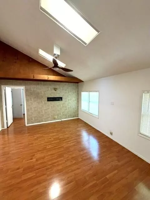Living - 4084 Hartman, Sodus, MI 49126 photo 2 of 3