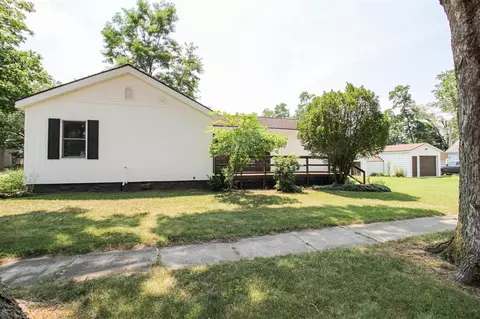 Exterior - 422 Maple, Three Rivers, MI 49093 photo 3 of 13
