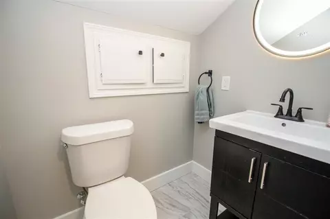 Bath - 422 Maple, Three Rivers, MI 49093 photo 6 of 6
