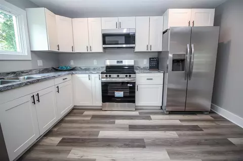 Kitchen - 422 Maple, Three Rivers, MI 49093 photo 1 of 4