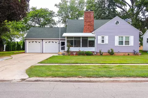 Exterior - 114 E Southeastern, Galien, MI 49113 photo 6 of 6