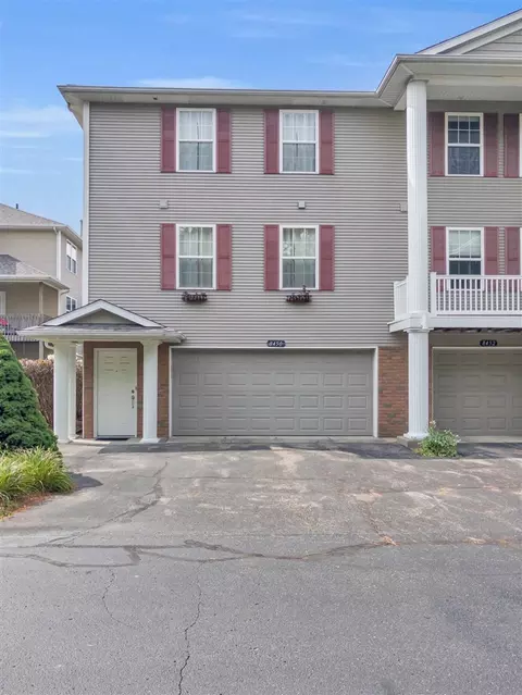 8450 N Center Park #11, Byron Center, MI 49315