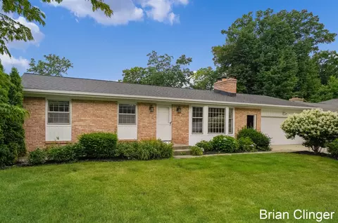 4707 SE Bonnie, Kentwood, MI 49508