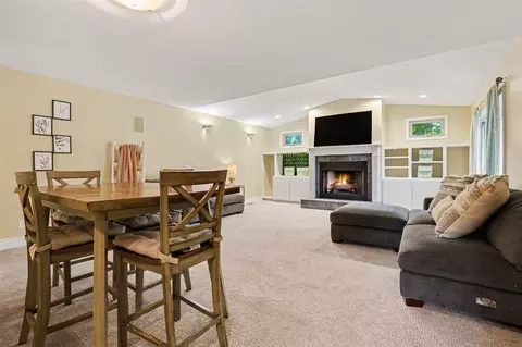 Living - 507 Floral, Belding, MI 48809 photo 3 of 3