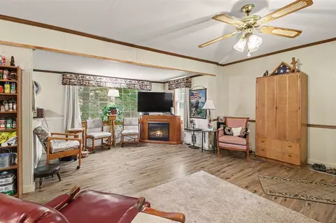 Living - 17039 3rd, Arcadia, MI 49613 photo 2 of 2