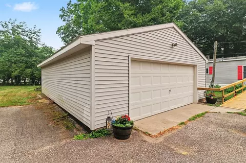 Exterior - 17039 3rd, Arcadia, MI 49613 photo 3 of 4