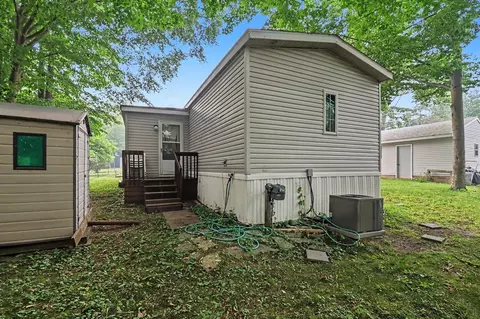 Exterior - 17039 3rd, Arcadia, MI 49613 photo 2 of 4