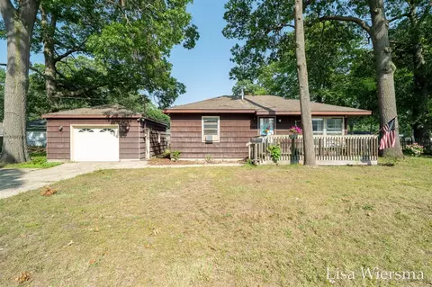 2190 W Sherman, Muskegon, MI 49441