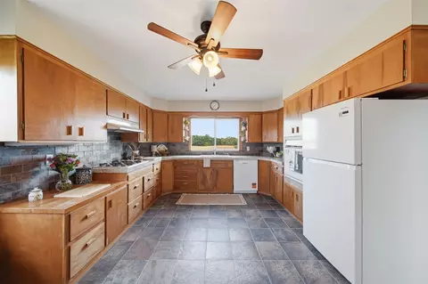 Kitchen - 7760 Willow, Clinton, MI 49236 photo 1 of 7
