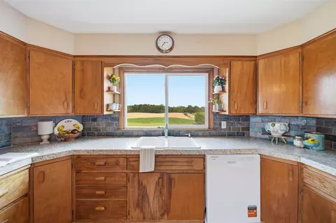 Kitchen - 7760 Willow, Clinton, MI 49236 photo 4 of 7
