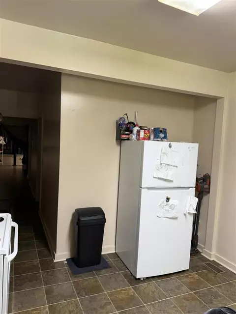 Entry Way - 1004 S Jackson, Jackson, MI 49203 photo 2 of 2
