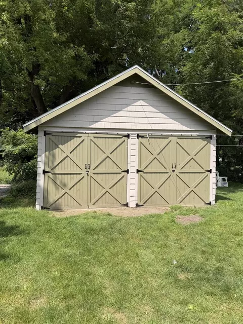 Other - 1004 S Jackson, Jackson, MI 49203 photo 6 of 6
