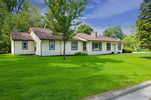 1322 Desiax, Bloomfield Hills, MI 48302