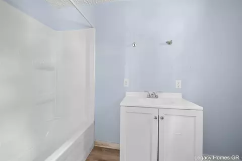 Bath - 224-226 Maple, Parchment, MI 49004 photo 1 of 2