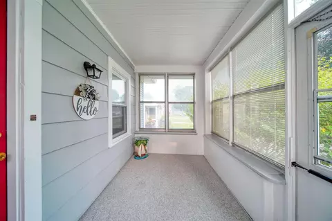 525 Sparks, Jackson, MI 49202 photo 4