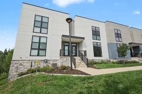 6031 Port Vw, Grand Rapids, MI 49512
