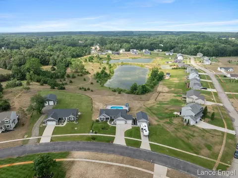 11797 Crystal Rdg, Sparta, MI 49345