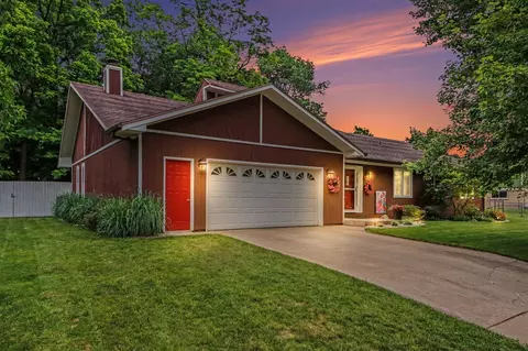 1604 W Kilgore, Kalamazoo, MI 49008