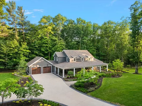 317 N Lakeshore, Holland, MI 49424