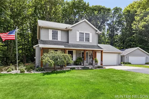 3160 Cottage, Cedar Springs, MI 49319