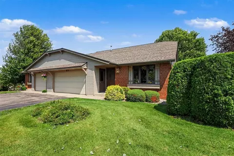 217 Parkside, Zeeland, MI 49464