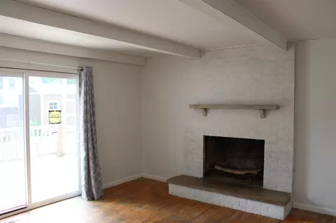 Living - 3027 Tulsa, Jackson, MI 49203 photo 6 of 6