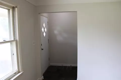 Entry Way - 3027 Tulsa, Jackson, MI 49203 photo 1 of 3