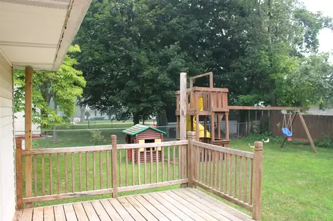 Exterior - 3027 Tulsa, Jackson, MI 49203 photo 7 of 10