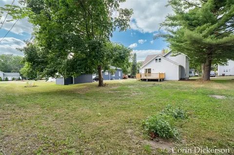 131 Washington, Sunfield, MI 48890 photo 40