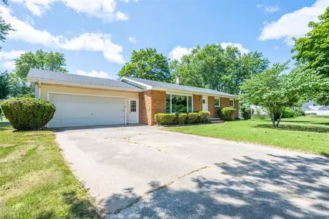 5432 S Roosevelt, Stevensville, MI 49127