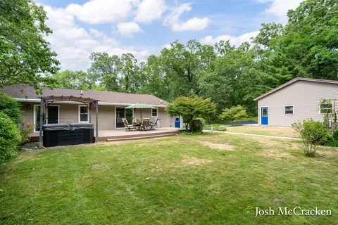 Exterior - 9665 Black Oak, Lowell, MI 49331 photo 1 of 10