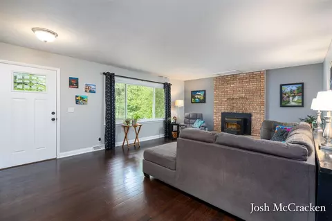 Entry Way - 9665 Black Oak, Lowell, MI 49331 photo 1 of 2