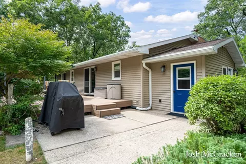 Exterior - 9665 Black Oak, Lowell, MI 49331 photo 9 of 10