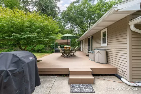 Exterior - 9665 Black Oak, Lowell, MI 49331 photo 5 of 10