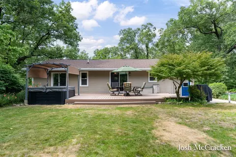 Exterior - 9665 Black Oak, Lowell, MI 49331 photo 2 of 10
