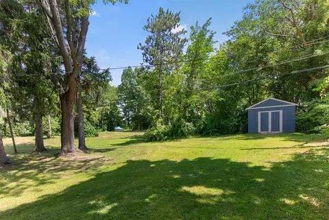 Exterior - 1227 Wayne, Jackson, MI 49202 photo 16 of 18