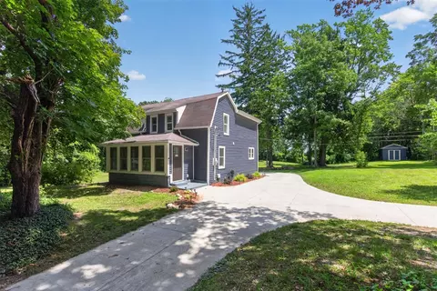 Exterior - 1227 Wayne, Jackson, MI 49202 photo 2 of 18