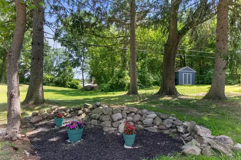 Exterior - 1227 Wayne, Jackson, MI 49202 photo 18 of 18