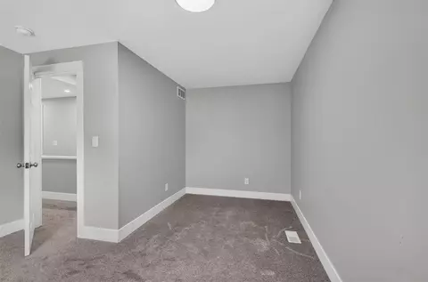 Bedroom - 1227 Wayne, Jackson, MI 49202 photo 5 of 7