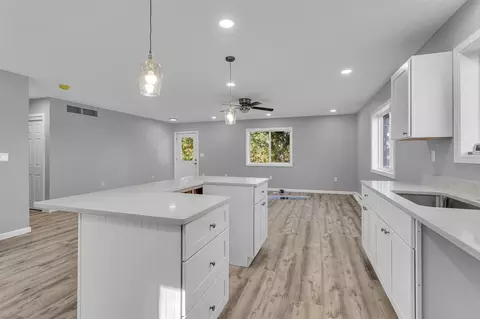 Entry Way - 751 Tomlinson, Jackson, MI 49203 photo 6 of 7